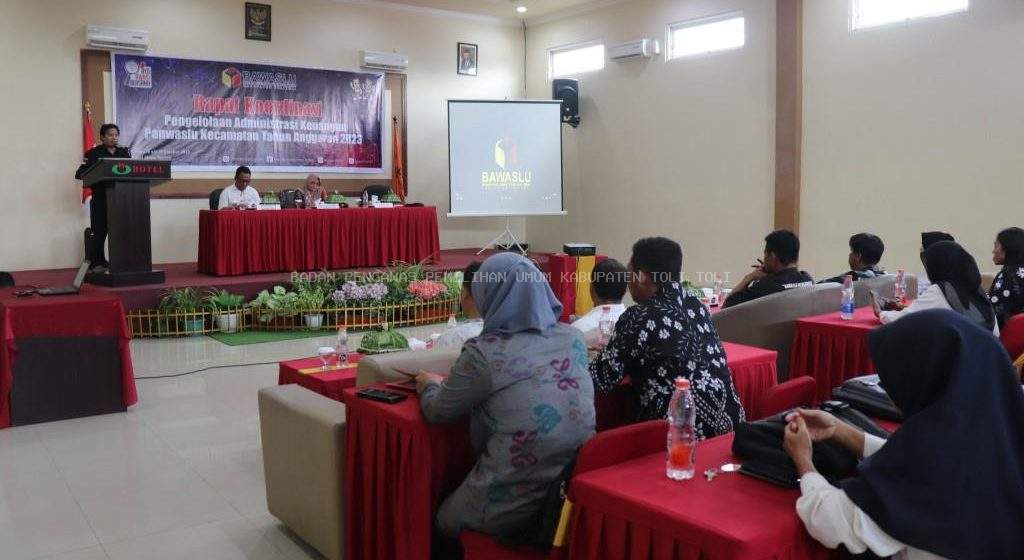 Bersama Forum Panwaslu Kecamatan, Fajar Ingatkan Pelaksanaan Tugas Harus Didukung Pengelolaan Administrasi yang Baik