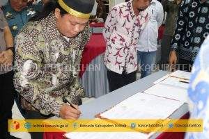 Resmi, Bawaslu Tolitoli Tandatangani NPHD Pilkada 2020