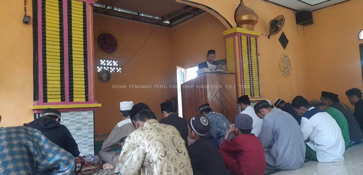 Safari Jumat Di Dusun Labengga, Bawaslu Tolitoli Harap Partisipasi Masyarakat Meningkat