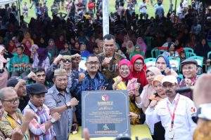 Kayulompa, Desa Antipolitik Uang Dan Politisasi Sara
