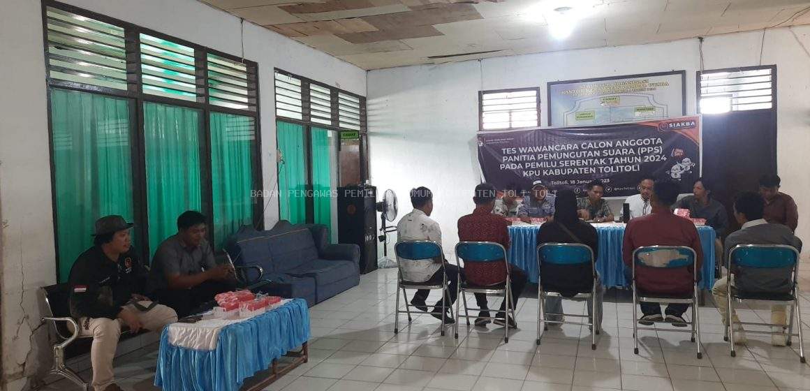 Fajar Ingatkan Panwaslu Kecamatan Tertib Administrasi