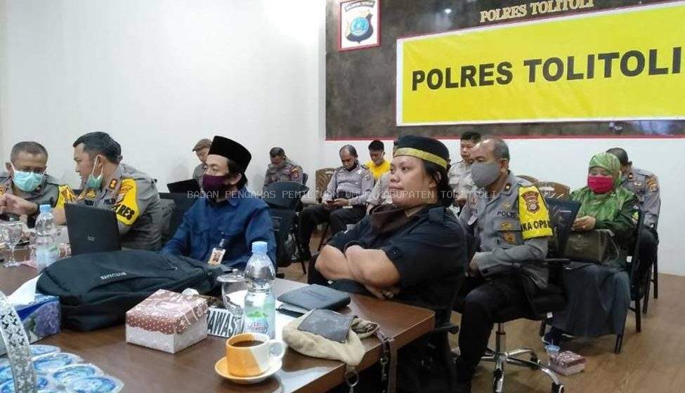 Ketua Bawaslu Tolitoli Ikuti Rakor Virtual Kesiapan PAM Pilkada Bersama Polres Tolitoli
