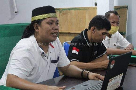 Pilkada Ditengah Pandemi, Bawaslu Tolitoli Matangkan Kesiapan Daring Bersama Panwascam