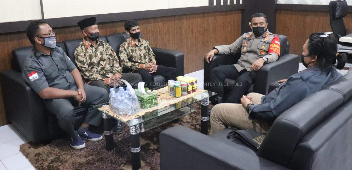 Bawaslu Tolitoli Jalin Silaturahmi Bersama Kapolres Baru