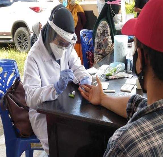 Bawaslu Tolitoli Awasi Pelaksanaan Rapid Test Di KPU