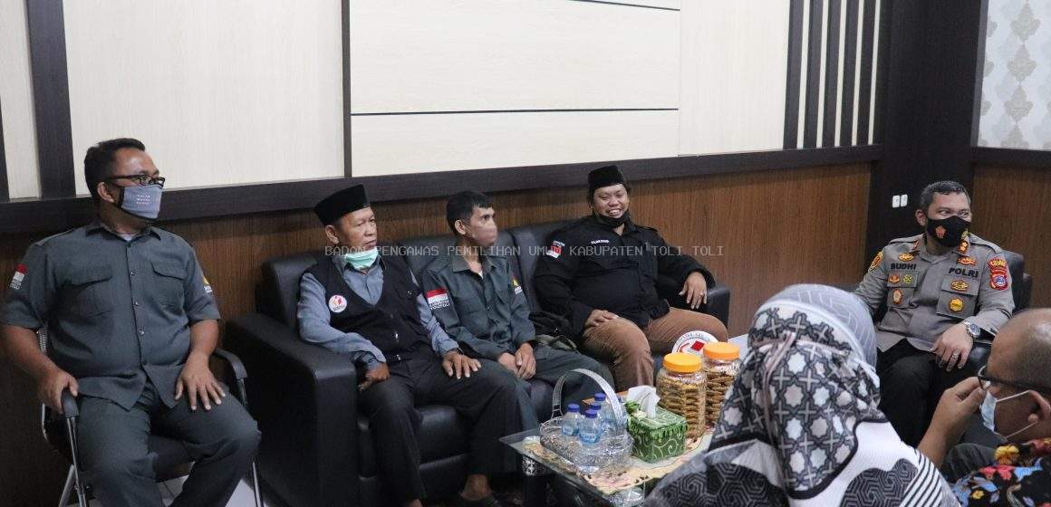 JALIN SINERGI, BAWASLU TOLITOLI SILATURAHMI DENGAN KAPOLRES TOLITOLI