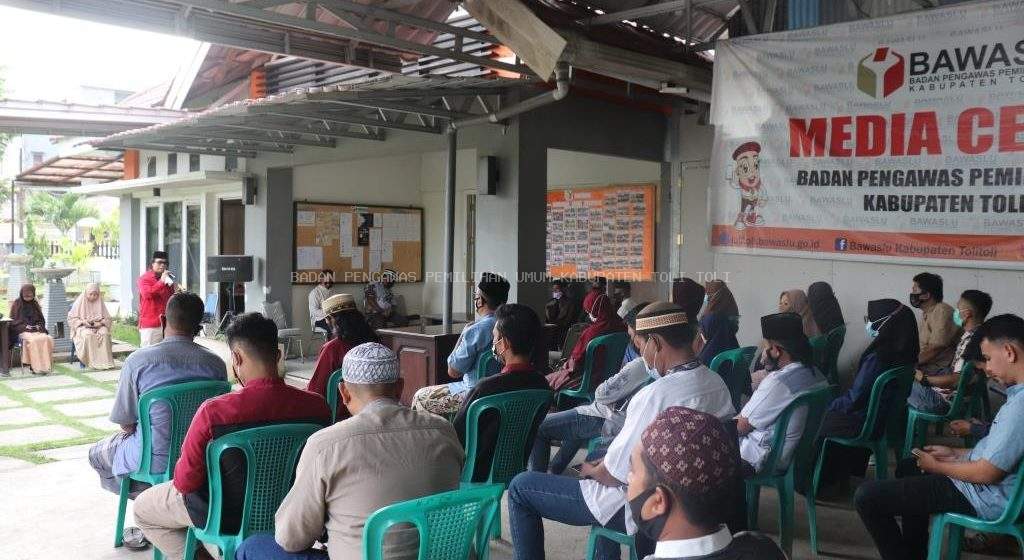 Bawaslu Tolitoli Buka Puasa Bersama Mitra Kerja