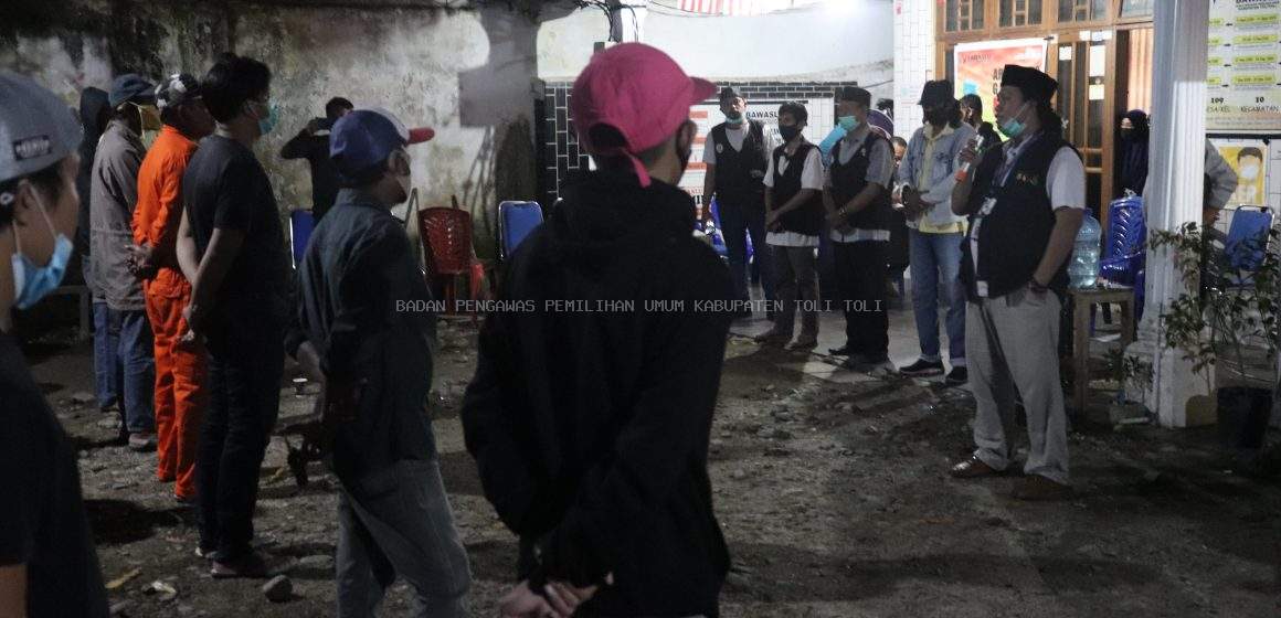 JELANG HARI H PILKADA, BAWASLU TOLITOLI LAKUKAN PATROLI PENGAWASAN
