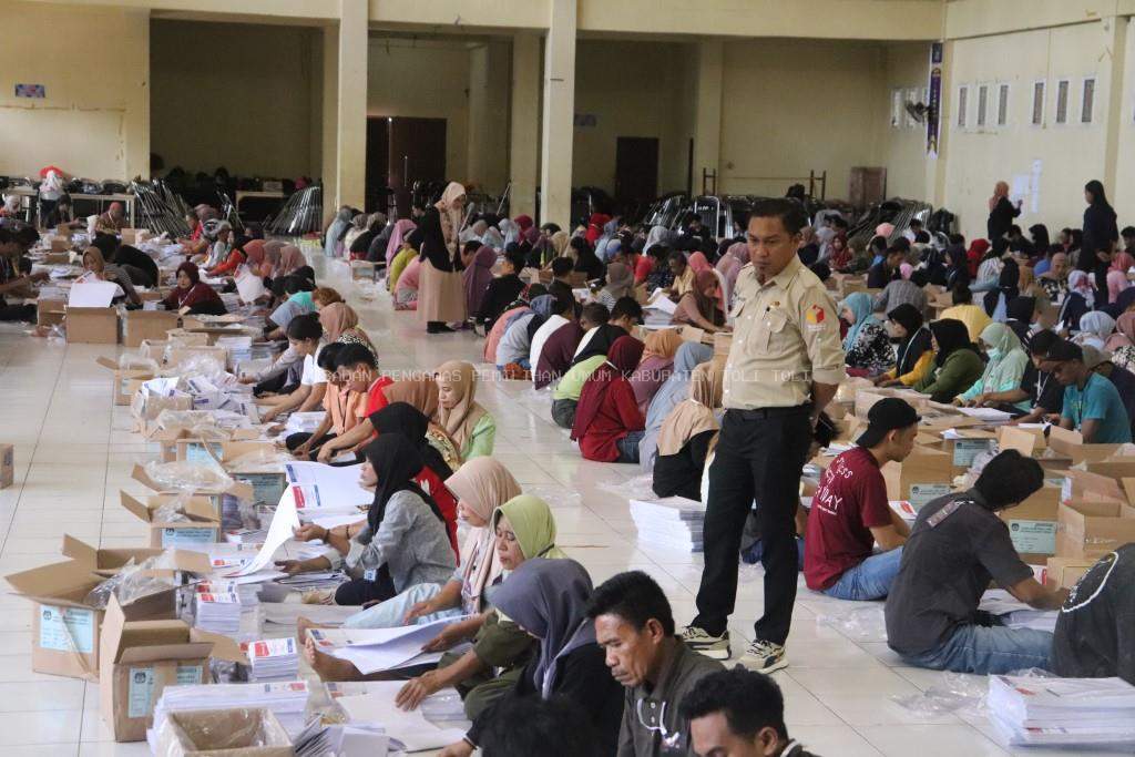 Temukan Surat Suara Rusak, Bawaslu Tolitoli Imbau Segera Amankan Agar Tidak Ada Potensi Penyalahgunaan