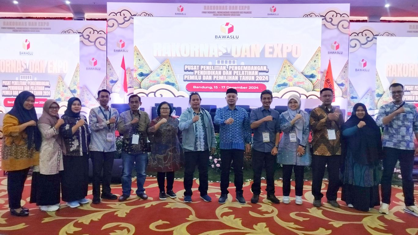 Rakornas dan Expo Puslitbangdiklat Bawaslu 2024 di Bandung, yang dihadiri 537 peserta dari Bawaslu Kabupaten/Kota, bertujuan memperkuat kapasitas pengawasan pemilu dan berbagi pengetahuan untuk meningkatkan kualitas pemilu.