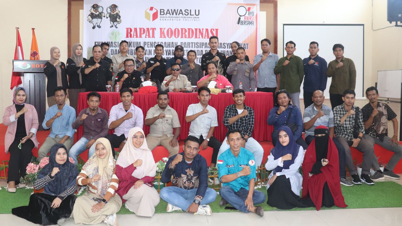 Rapat Bawaslu Tolitoli evaluasi pengawasan Pemilihan Bupati 2024, fokus pada sinergi antar divisi dan peran Panwaslu. Diharapkan hasil rapat bisa memperkuat pengawasan yang lebih profesional dan demokratis.