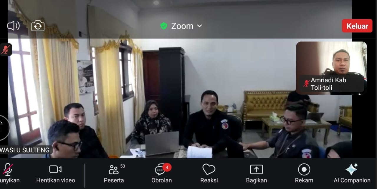 Pimpinan Mengikuti Zoom Terkait Persiapan Pendidikan Pengawasan Partisipatif Bersama Bawaslu Provinsi Sulawesi Tengah