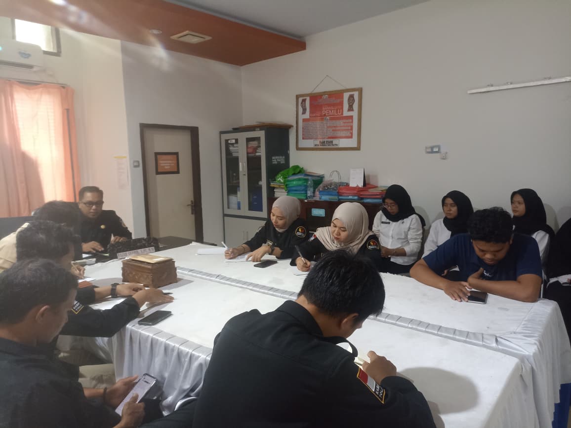 Pimpinan dan Staff lakukan rapat terkait persiapan RDK