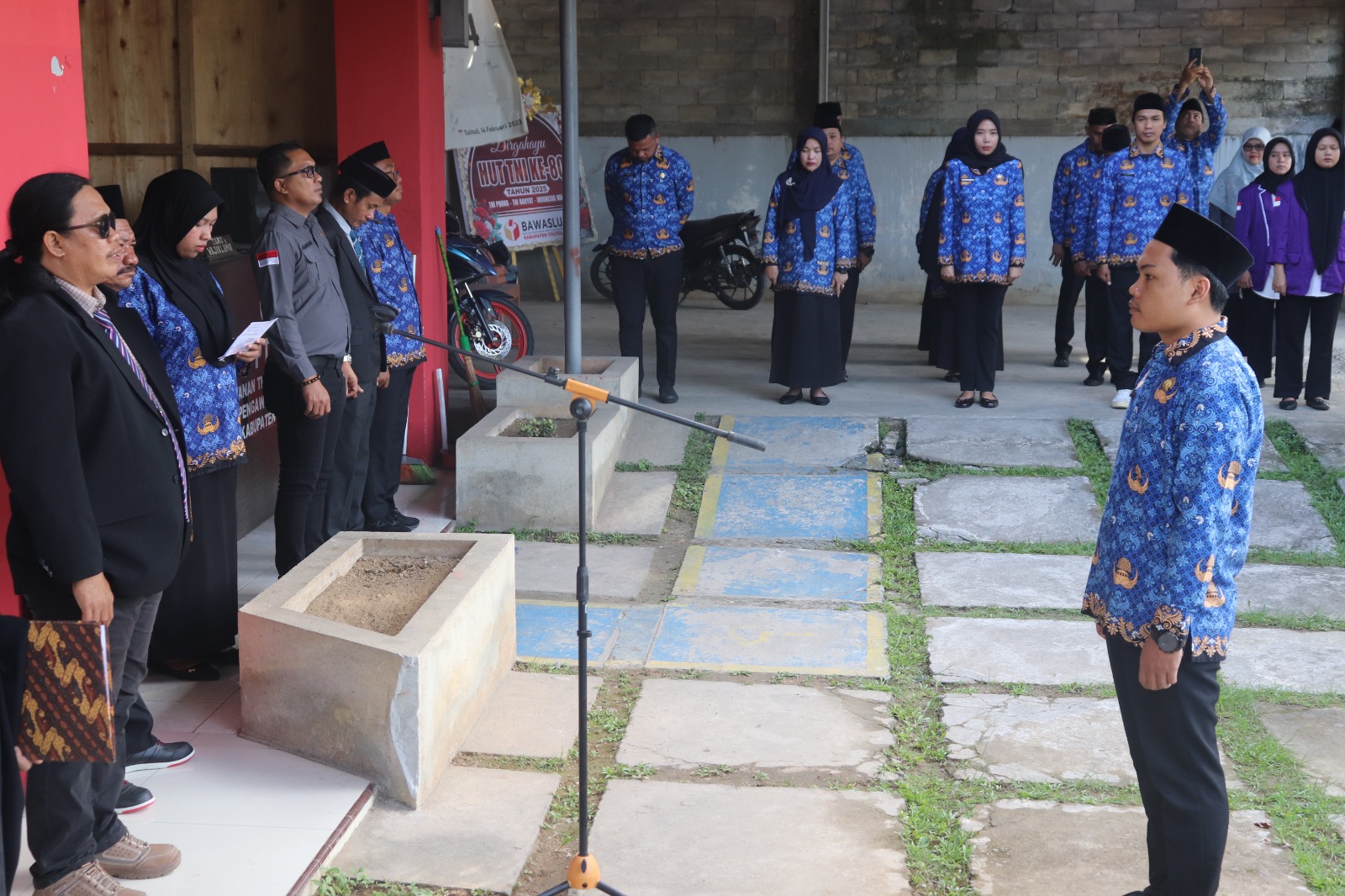 Upacara peringatan hari Korpri ke-54 dilingkup internal Bawaslu Tolitoli