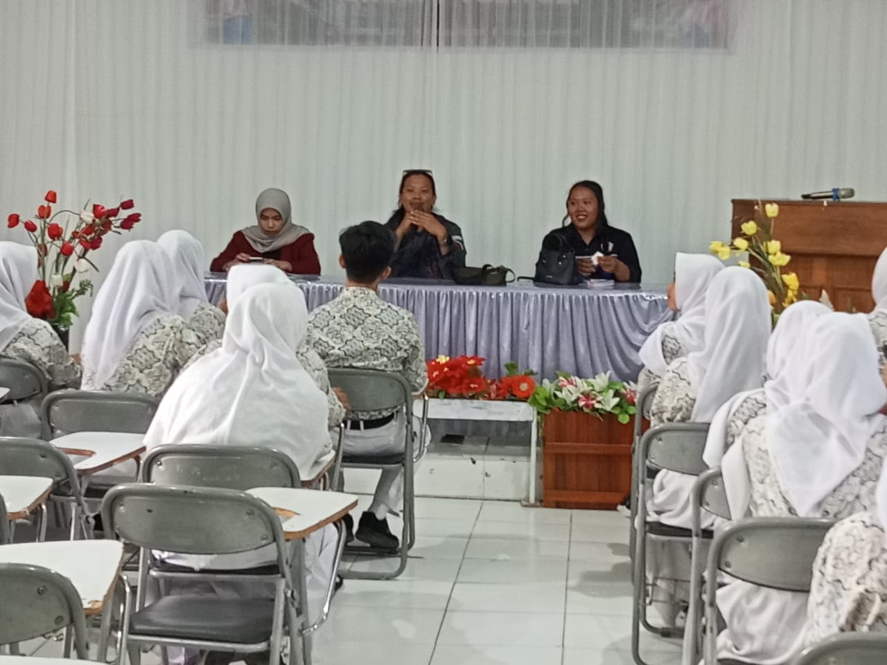 Ketua Bawaslu Kabupaten Tolitoli dalam Sosialisasi