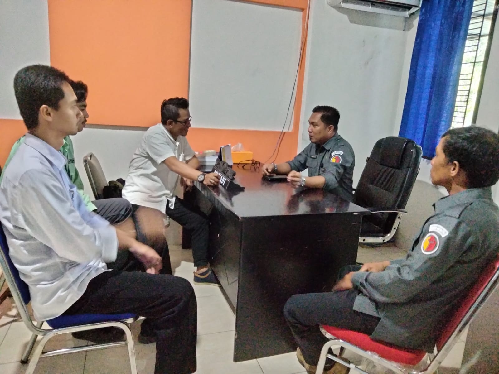 Pimpinan Bawaslu Tolitoli dan KPU Diskusi Terkait PDPB