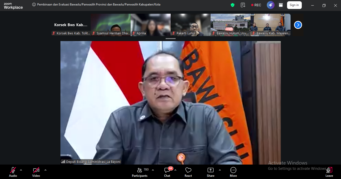Korsek Bawaslu Kabupaten Tolitoli Mengikuti Rapat Bulanan Via Zoom