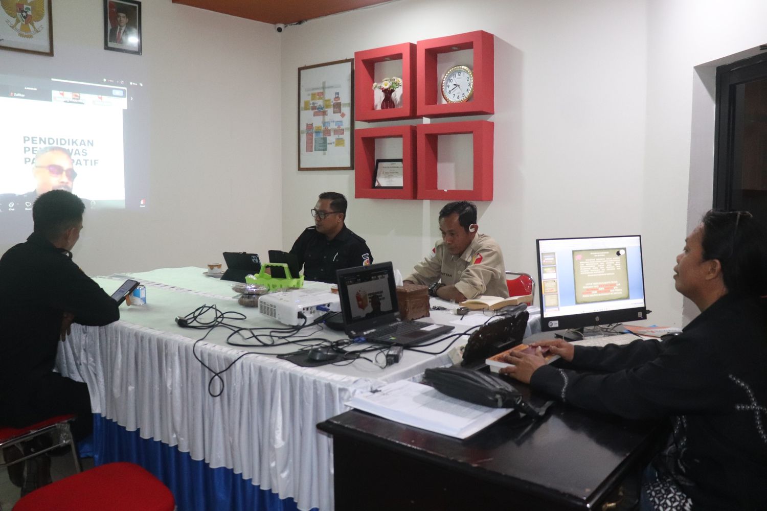 Bawaslu Tolitoli  Melaksanakan Kegiatan Diskusi Pendidikan Pengawasan Partisipatif (P2P) Secara Daring