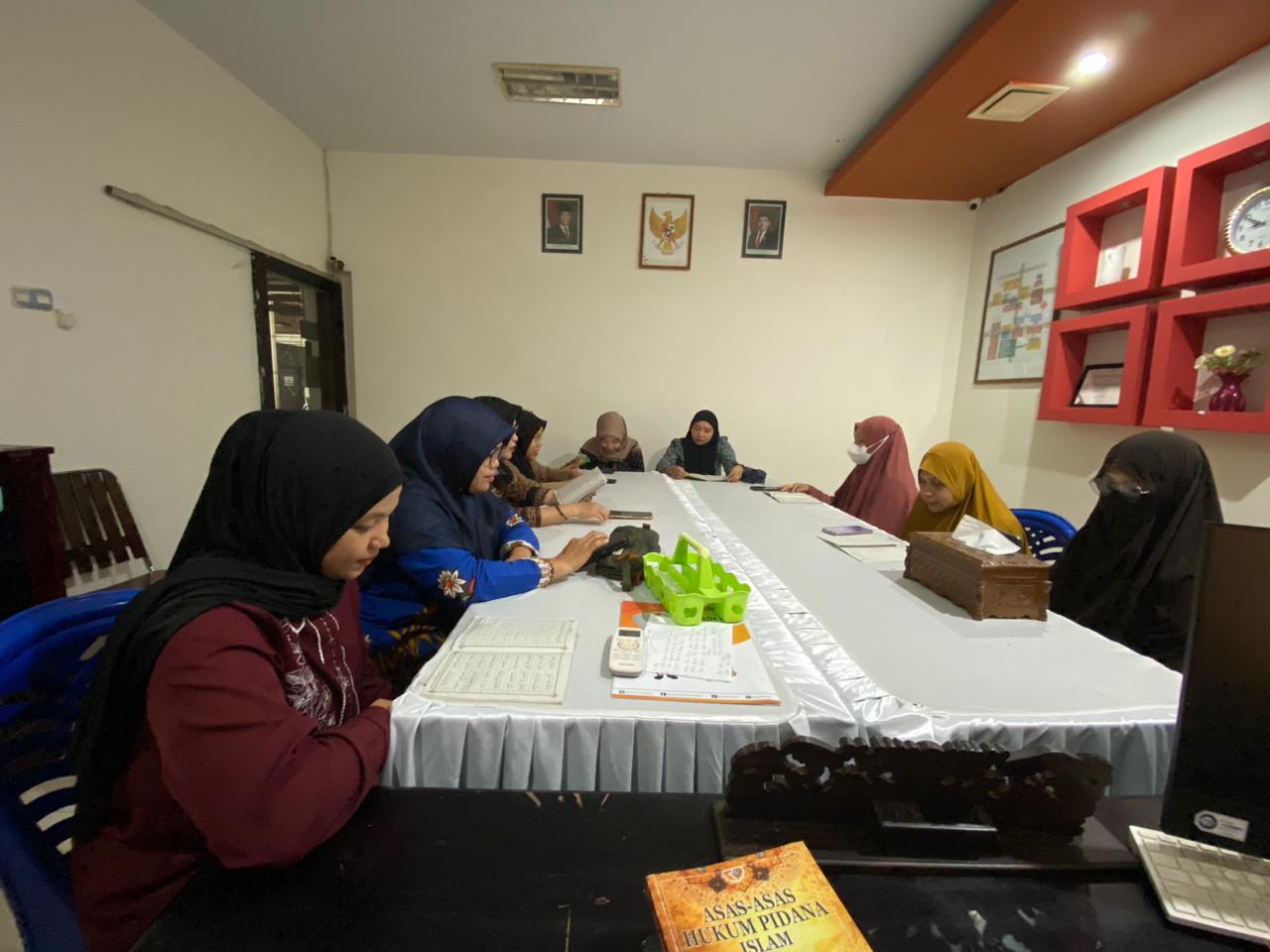 Srikandi Bawaslu Kabupaten Tolitoli kembali laksanakan pekan muslimah belajar bacaan Al-Quran yang benar