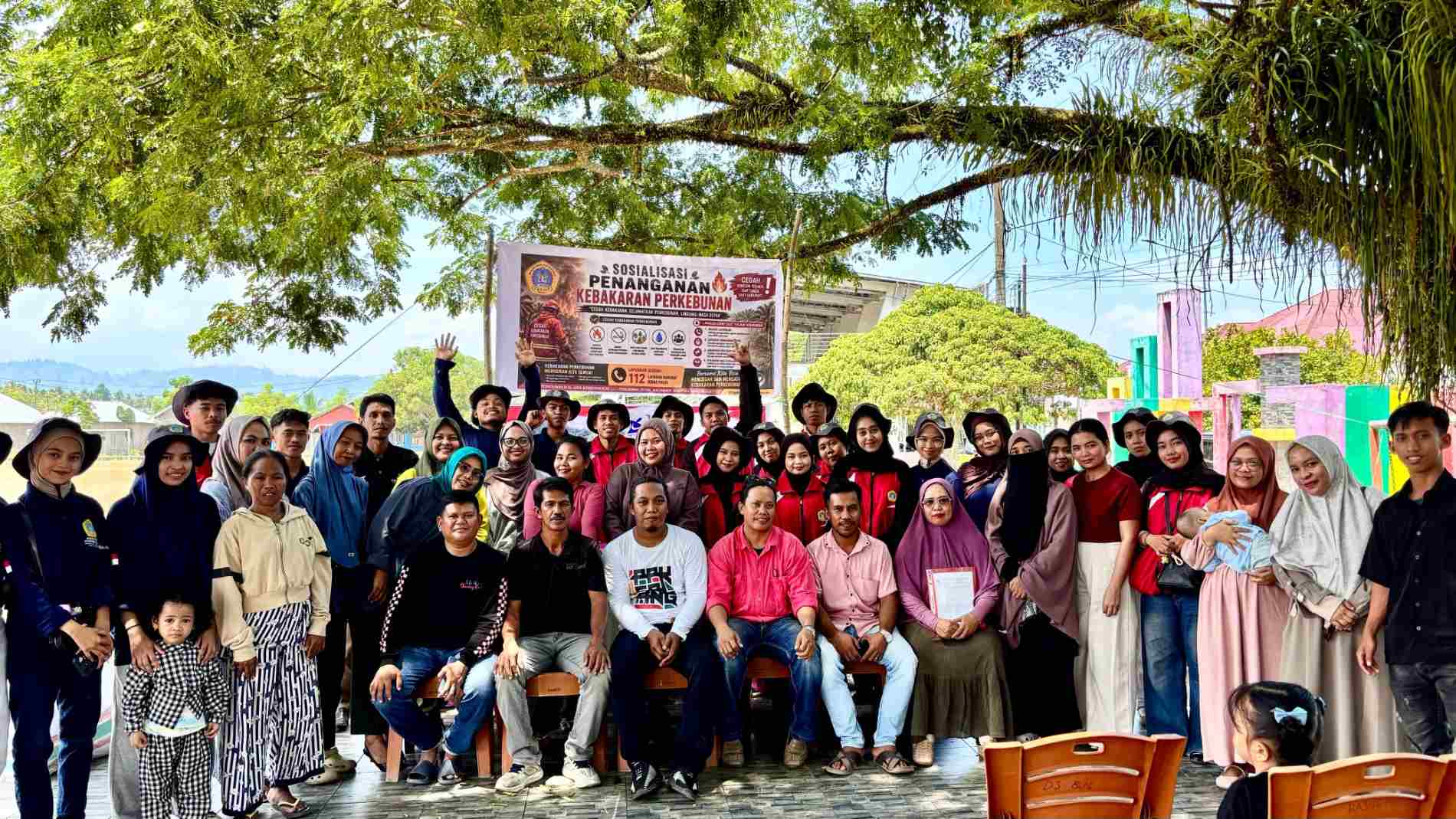Foto bersama setelah sosialisasi