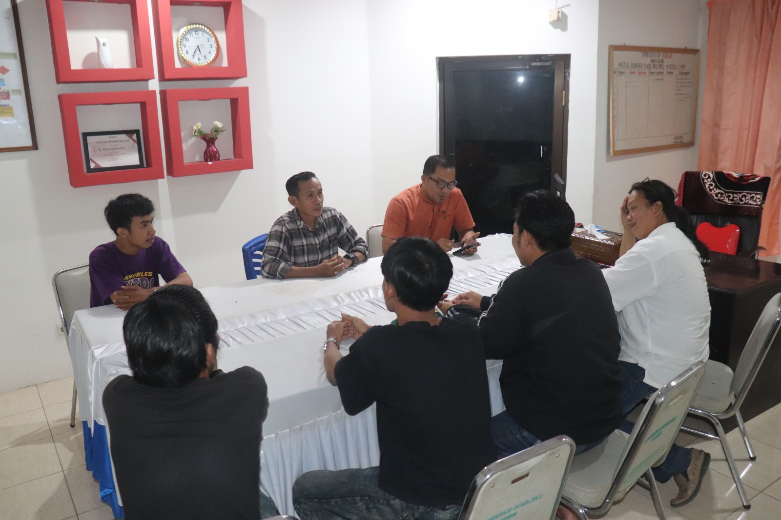 Pimpinan Bawaslu Tolitoli lakukan konsolidasi dengan Presma Madako