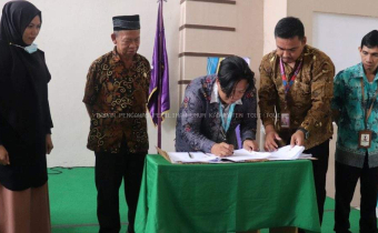 Bawaslu Tolitoli Lakukan Penandatanganan MoA bersama STIE Mujahidin Tolitoli