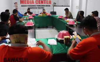 SENTRA GAKKUMDU BAWASLU TOLITOLI OPTIMALKAN PEMBAHASAN POTENSI PELANGGARAN DIMASA KAMPANYE
