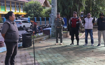 Bawaslu Kabupaten Tolitoli beserta jajarannya, bersama Satpol PP dan Kepolisian, menertibkan alat peraga kampanye (APK) di lokasi terlarang menjelang Pilkada 2024.