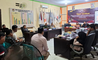Ketua Bawaslu Tolitoli, Fajar Syadik, hadir dalam rapat koordinasi persiapan Debat Publik Kedua Pilbup 2024 dengan tema Transformasi Ekonomi, Sosial dan Budaya melalui Good Governance yang Inovatif.