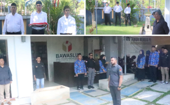 Suasana upacara Hari Sumpah Pemuda yang berlangsung khidmat di halaman kantor Bawaslu Tolitoli dihadiri oleh jajaran pimpinan, staf Bawaslu, serta anggota Panwaslu.
