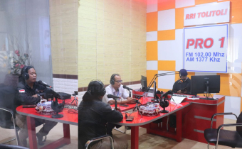 Di masa tenang Pilkada, Bawaslu Tolitoli berikan edukasi melalui RRI untuk mencegah politik uang dan kampanye terselubung.