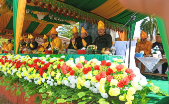 Ketua Bawaslu Kabupaten Tolitoli, Fajar Syadik, turut hadir dan menyampaikan ucapan selamat serta apresiasi atas kemajuan Kabupaten Tolitoli. Ia menekankan pentingnya kerja sama dan dedikasi seluruh elemen masyarakat untuk mewujudkan tema "Pemerataan Pembangunan Kabupaten Tolitoli Menuju Indonesia Emas."