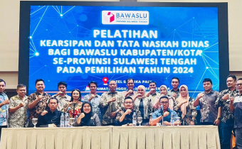 Pelatihan Tata Naskah Dinas dan Kearsipan meningkatkan kemampuan administrasi Bawaslu Tolitoli, menjadikannya lebih efisien dan siap mendukung pengawasan Pemilu mendatang.