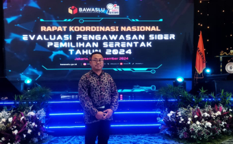 Evaluasi Pengawasan Siber Pilkada Tolitoli 2024 menyoroti pentingnya kolaborasi dan inovasi untuk melawan disinformasi, dengan fokus pada peningkatan kapasitas SDM dan pengawasan media digital. Bawaslu optimis menjaga integritas Pemilu dan Pilkada di tengah tantangan era digital.