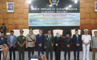 Ketua Bawaslu Tolitoli, Fajar Syadik, menghadiri Rapat Paripurna DPRD bersama anggota DPRD, Forkopimda, dan tokoh masyarakat untuk menyaksikan pidato Bupati dan Wakil Bupati terpilih 2025-2030.