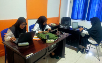 CPNS saat mengikuti pembelajaran daring