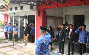 Bawaslu Kabupaten Tolitoli memperingati Hari Pahlawan Nasional dengan upacara khidmat bertema “Terus Bergerak Melanjutkan Perjuangan.”