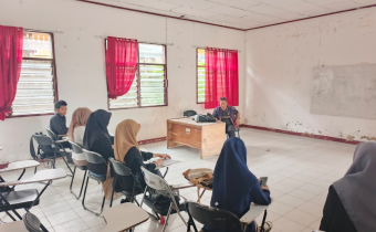 Ketua Bawaslu Kabupaten Tolitoli Dalam Diskusi Bersama Organisasi Mahasiswa STIP Mujahidin Tolitoli
