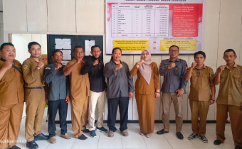 Foto bersama Bawaslu Tolitoli dengan Kesbangpol Tolitoli