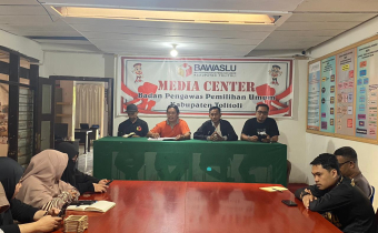 Bawaslu Tolitoli Gelar Rapat Internal