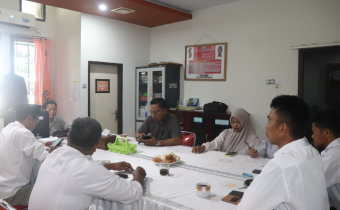 Bawaslu Tolitoli lakukan rapat membahas agenda Jumat berlian 