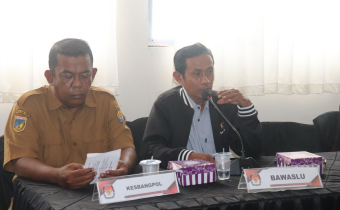 Anggota Bawaslu Tolitoli Abd Fattah Saat menyampaikan Imbauan Ke Parpol di FGD