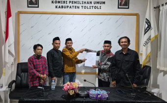 Bawaslu Tolitoli laksanakan pengawasan pemutakhiran data parpol semester I di kantor KPU Tolitoli