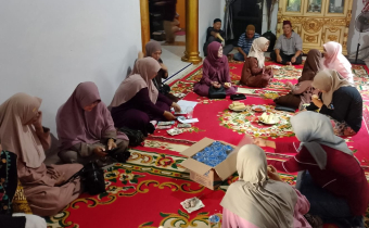 Ketua Bawaslu Tolitoli lakukan konsolidasi dengan Ibu Maspul di Kelurahan Nalu