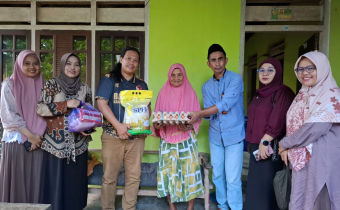 Bawaslu Tolitoli salurkan sembako kepada lansia
