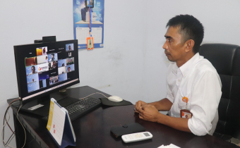 Korsek Bawaslu Tolitoli Ikuti Zoom Pembinaan Dana Hibah Pilkada 2024